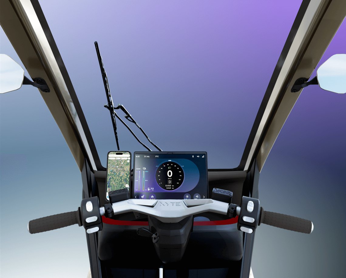 Cockpit del XYTE ONE amb pantalla i suport per al mòbil
